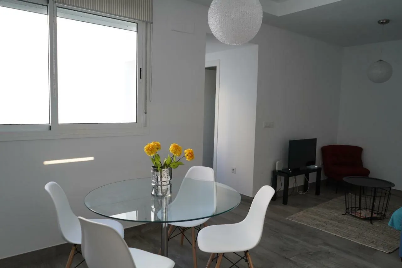 Atico Con Terraza En Alameda De Hercules Sevilla Apartmán